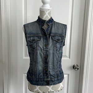 Gap denim vest size xs